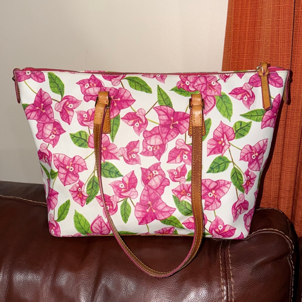 SOLD🔥🔥🔥Dooney & Bourke Pink Floral Zip Top Tote Shoulder Bag - Picture 3 of 14